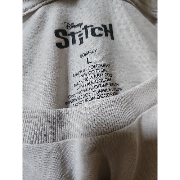 Disney Shirt Men's Large Gray Angel And Stitch Graphic Tee Short Sleeve Cr70 New - Picture 5 of 5